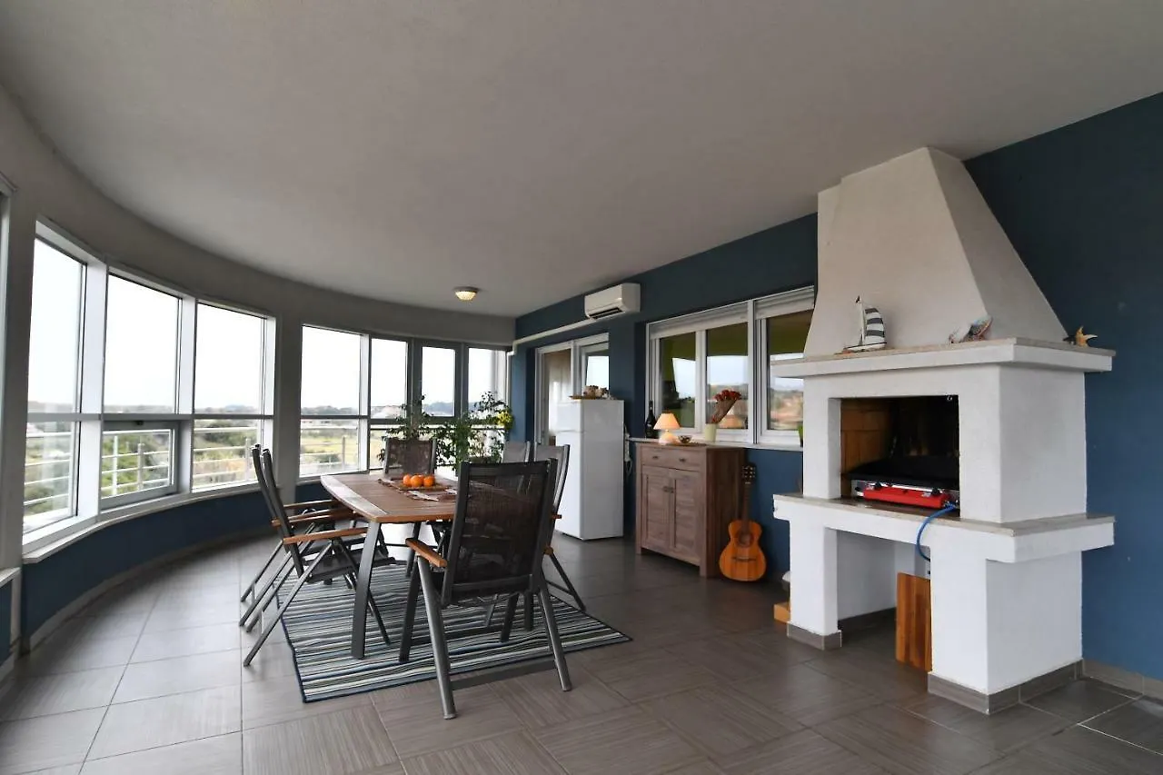 City Penthouse Vita Pula 0*,  Kroatien